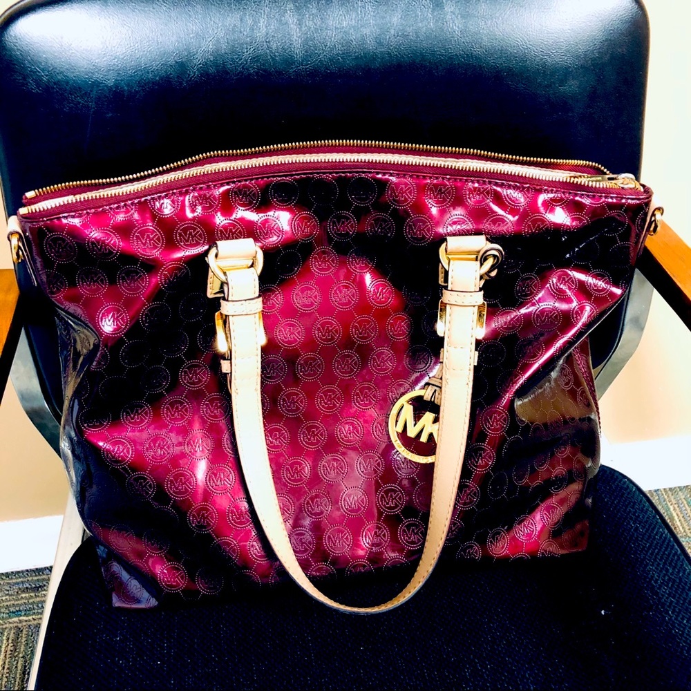 Gorgeous Red/Burgundy Large Michael Kors Purse - Picture 5 of 12